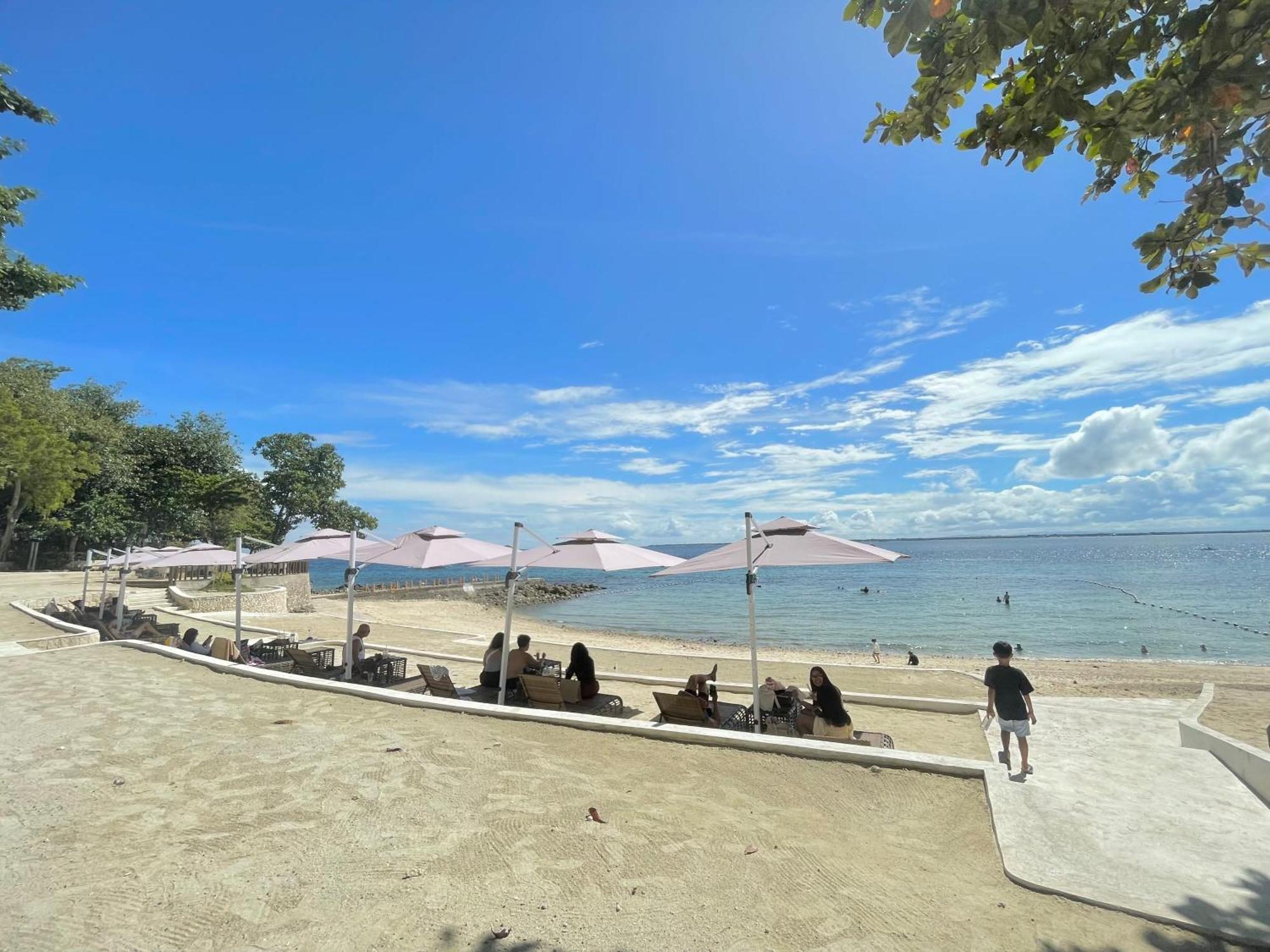 The Beach Suite At The Mactan Newtown Lapu-Lapu City Eksteriør billede